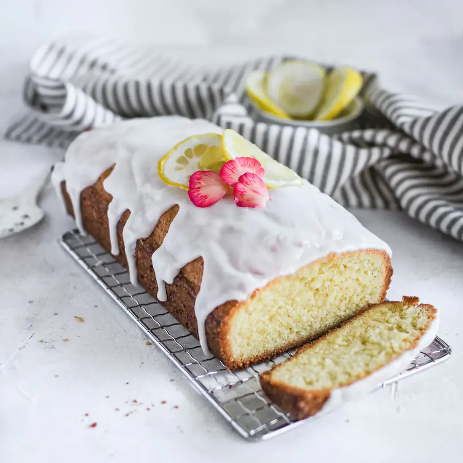 Lemon drizzle loaf with white icing