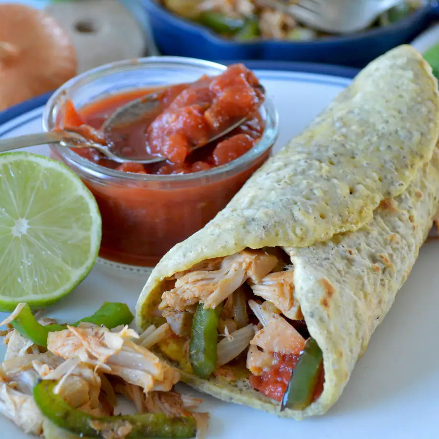 Chicken and pepper fajita wrap