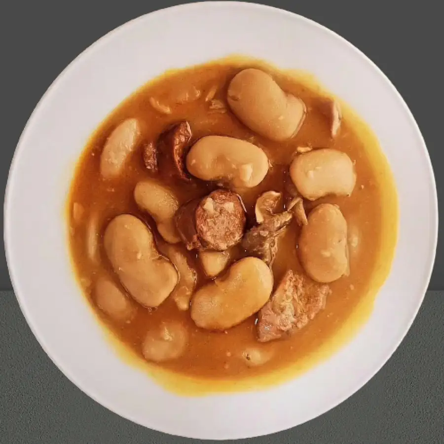 Bowl of creamy butter bean stew with whole butter beans